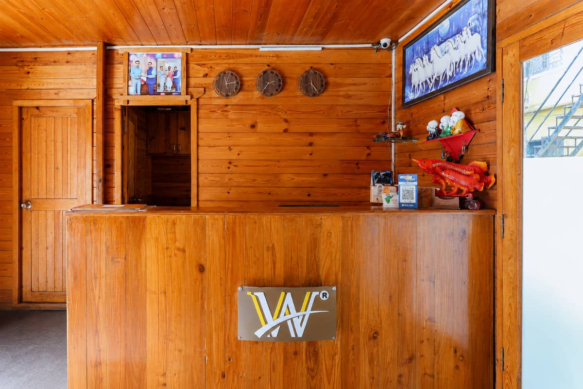 Reception desk